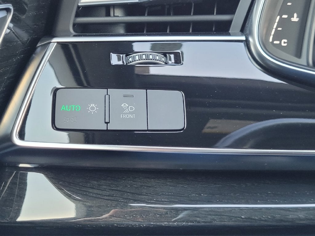 2022 Audi Q7 55 Premium Plus quattro