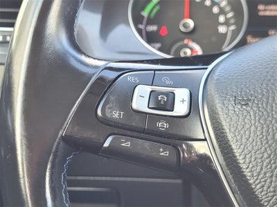 2019 Volkswagen e-Golf SE