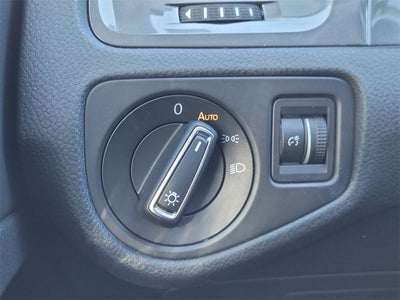 2016 Volkswagen e-Golf SEL Premium