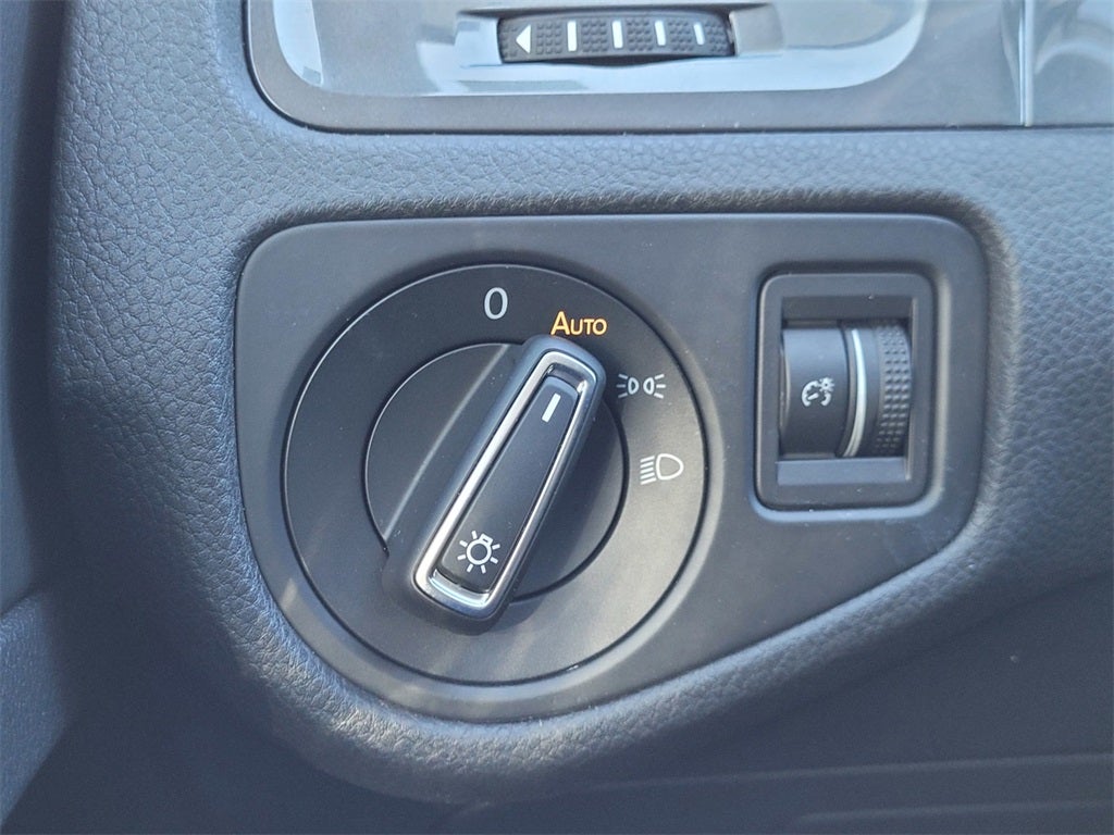 2016 Volkswagen e-Golf SEL Premium