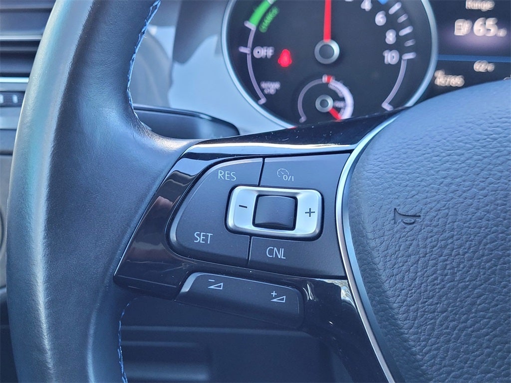 2016 Volkswagen e-Golf SEL Premium