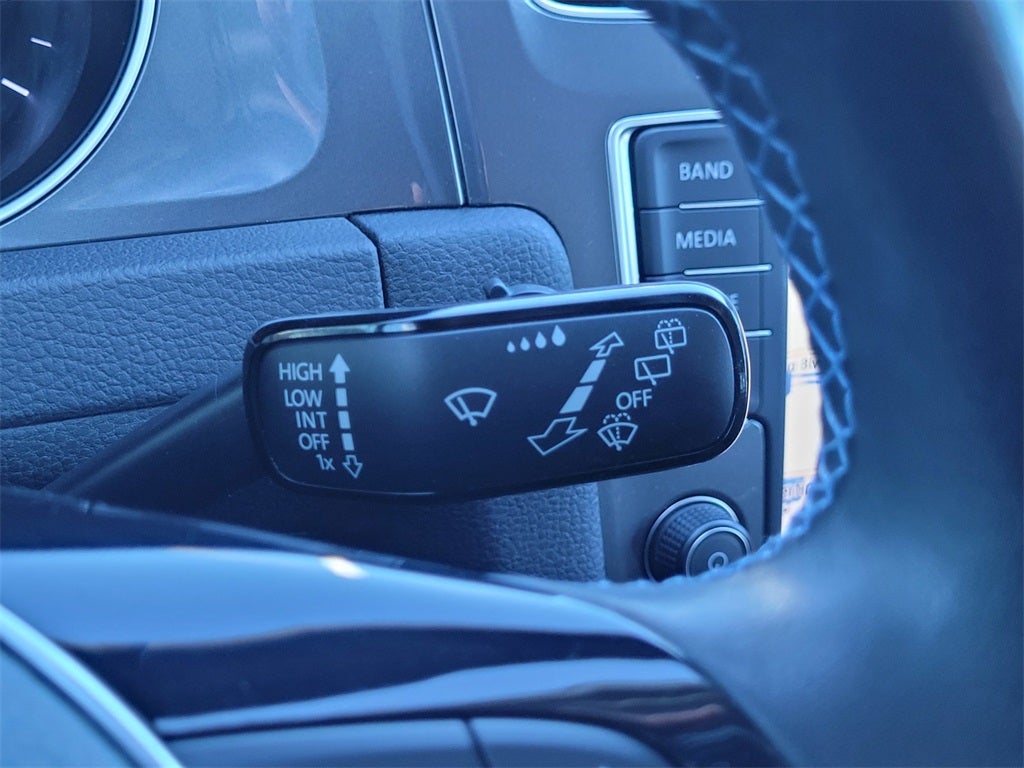 2016 Volkswagen e-Golf SEL Premium