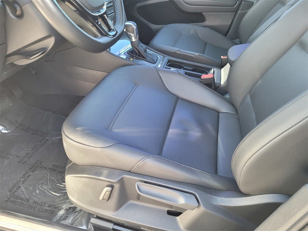 2016 Volkswagen e-Golf SEL Premium