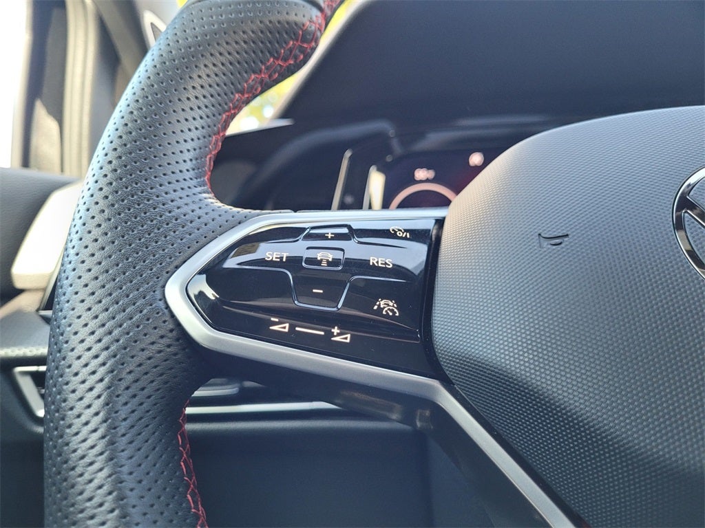 2024 Volkswagen Golf GTI Autobahn