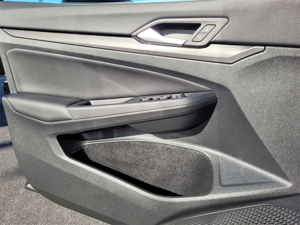 2024 Volkswagen Golf GTI Autobahn