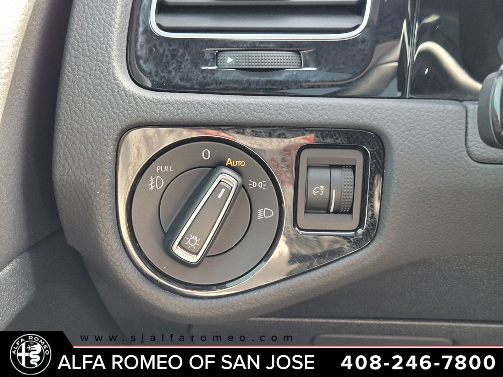 2019 Volkswagen Golf GTI 2.0T SE