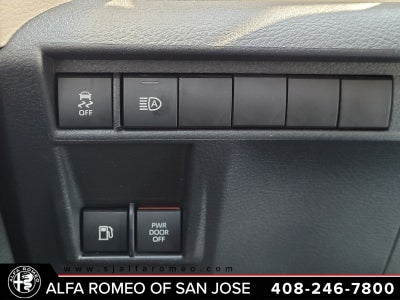 2023 Toyota Sienna XLE 8 Passenger