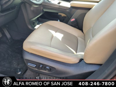 2023 Toyota Sienna XLE 8 Passenger