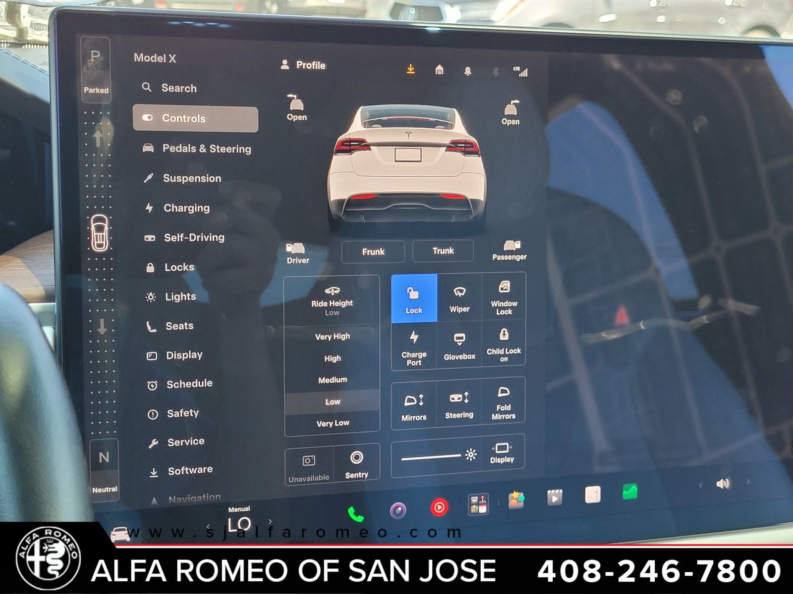 2023 Tesla Model X Base