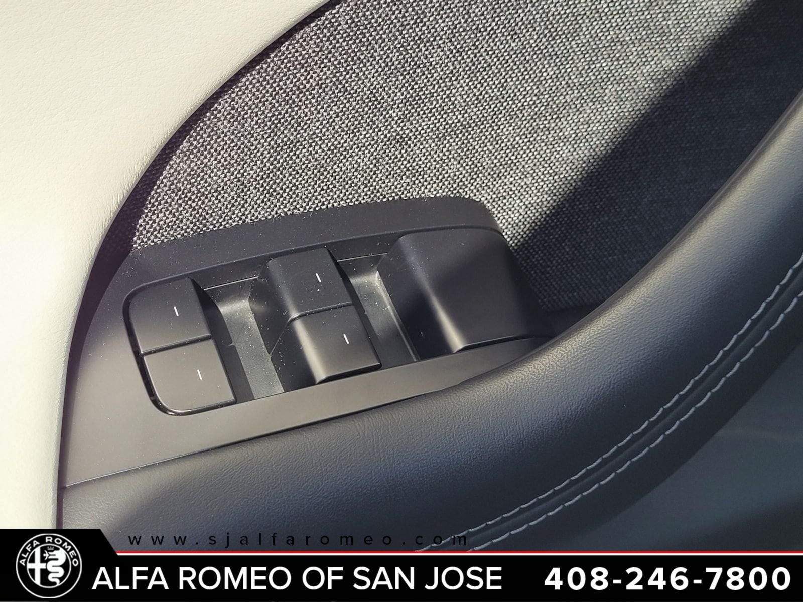 2023 Tesla Model X Base
