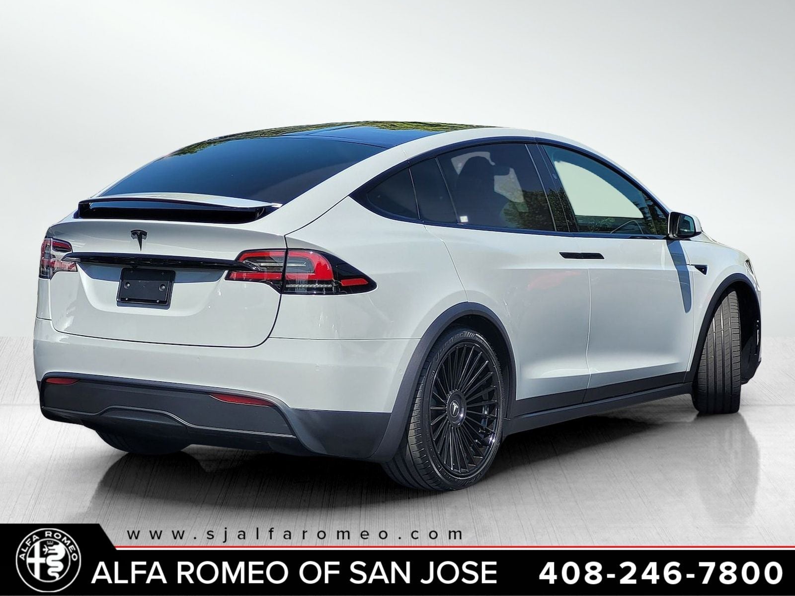 2023 Tesla Model X Base
