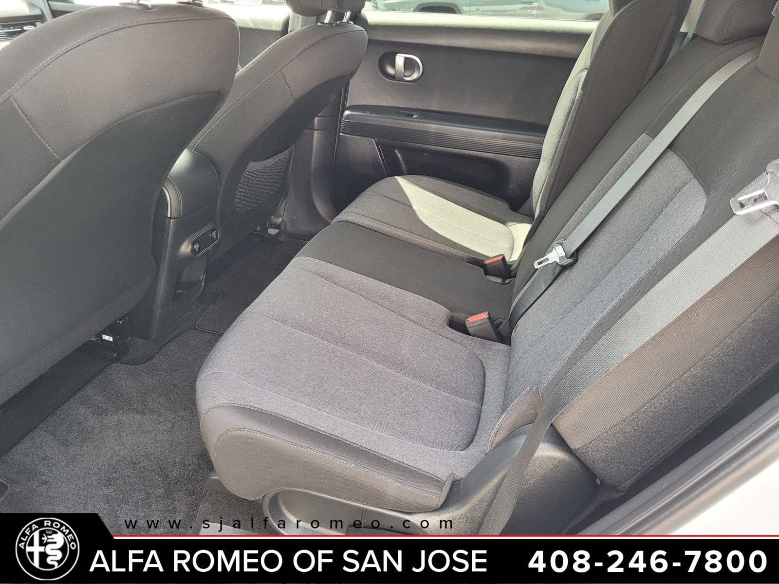 2024 Hyundai IONIQ 5 SE