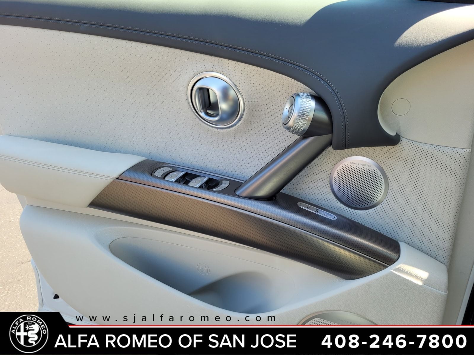 2024 Genesis GV60 Advanced