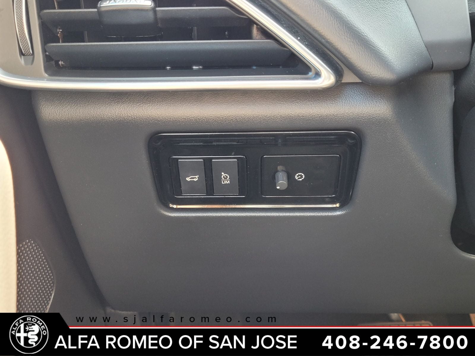 2020 Jaguar F-PACE 25t Premium