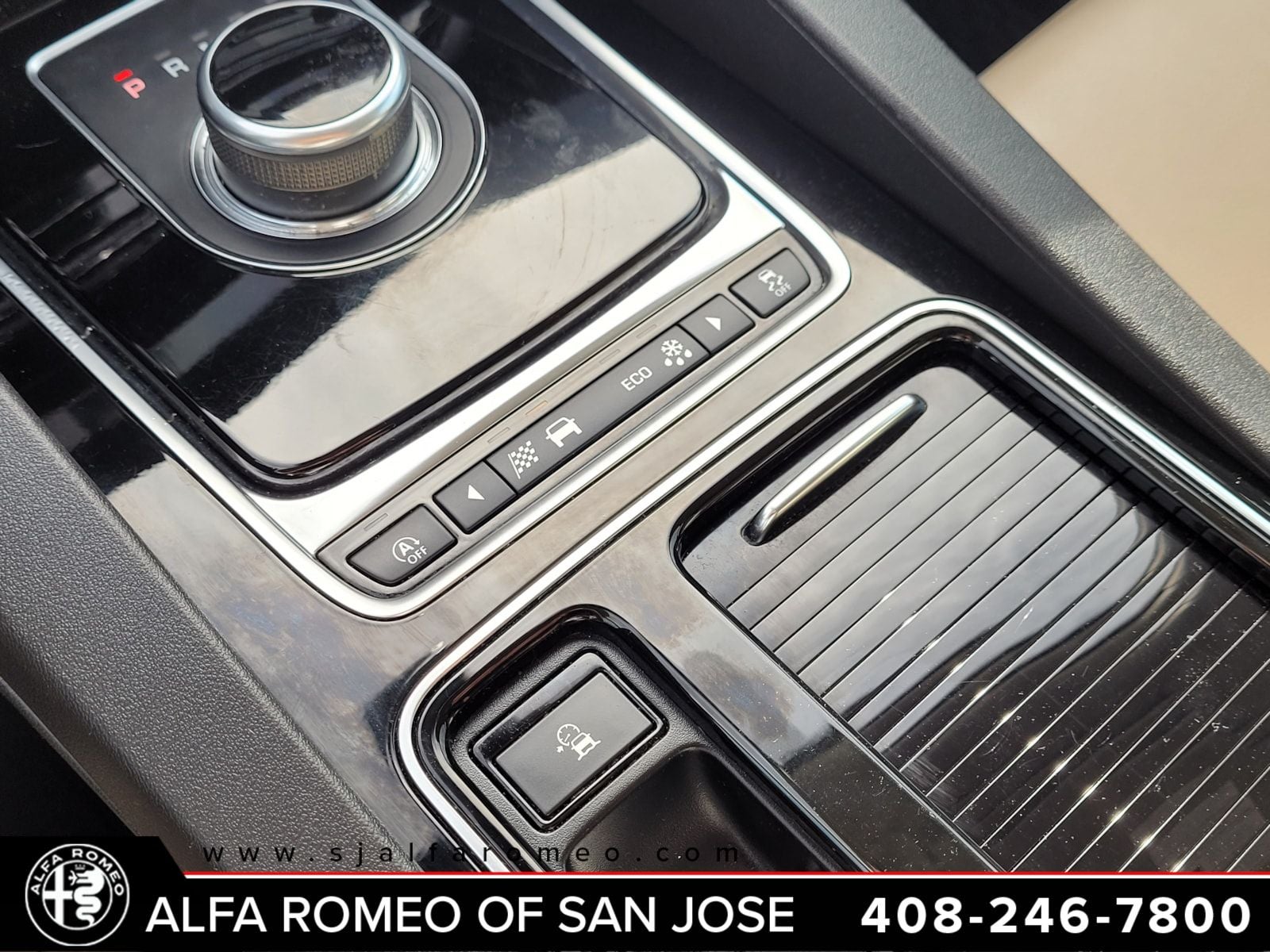 2020 Jaguar F-PACE 25t Premium