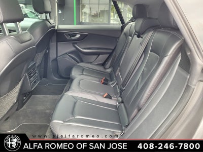 2022 Audi Q8 55 Premium quattro