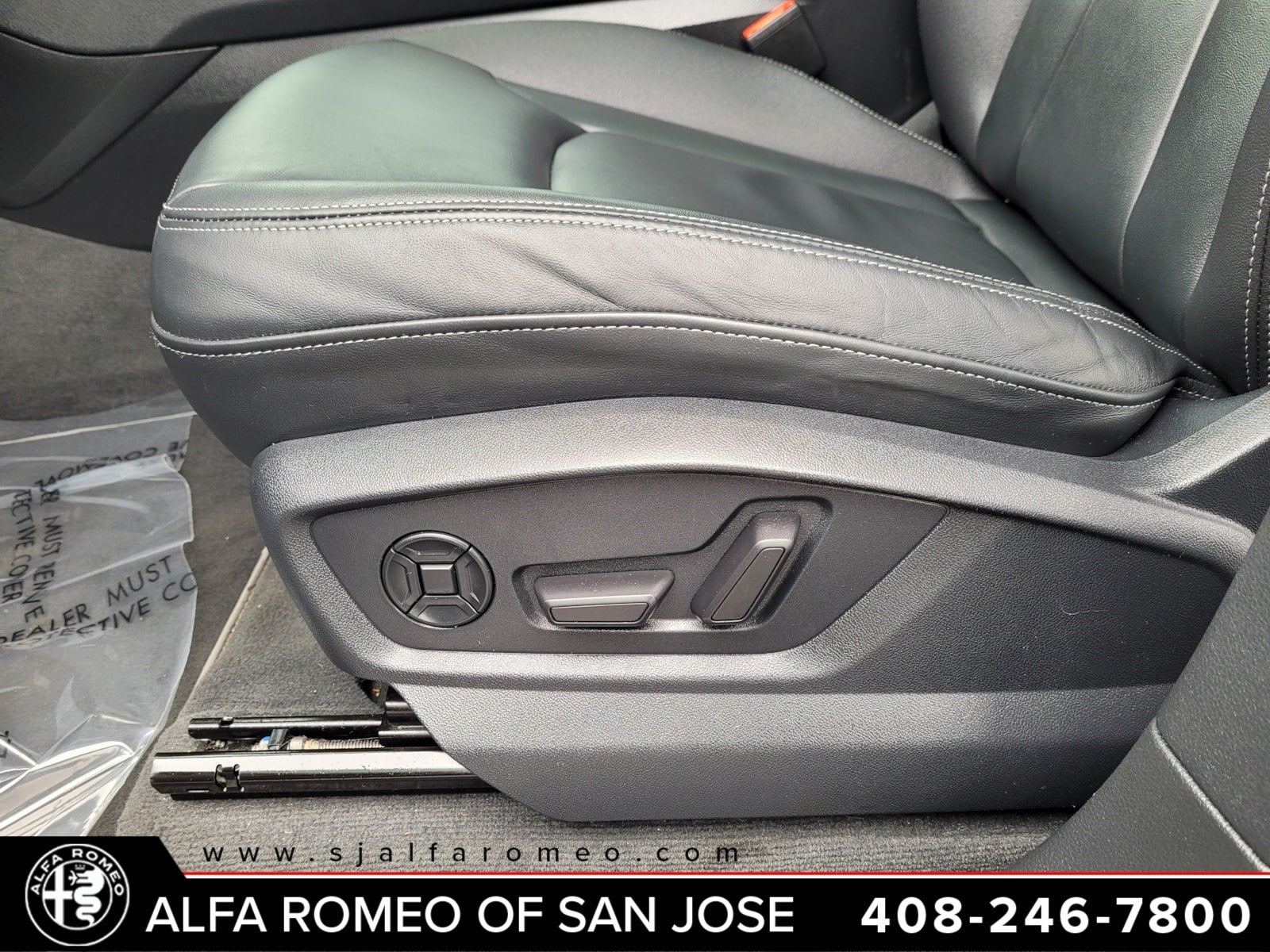 2022 Audi Q8 55 Premium quattro