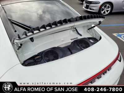 2020 Porsche 911 Carrera