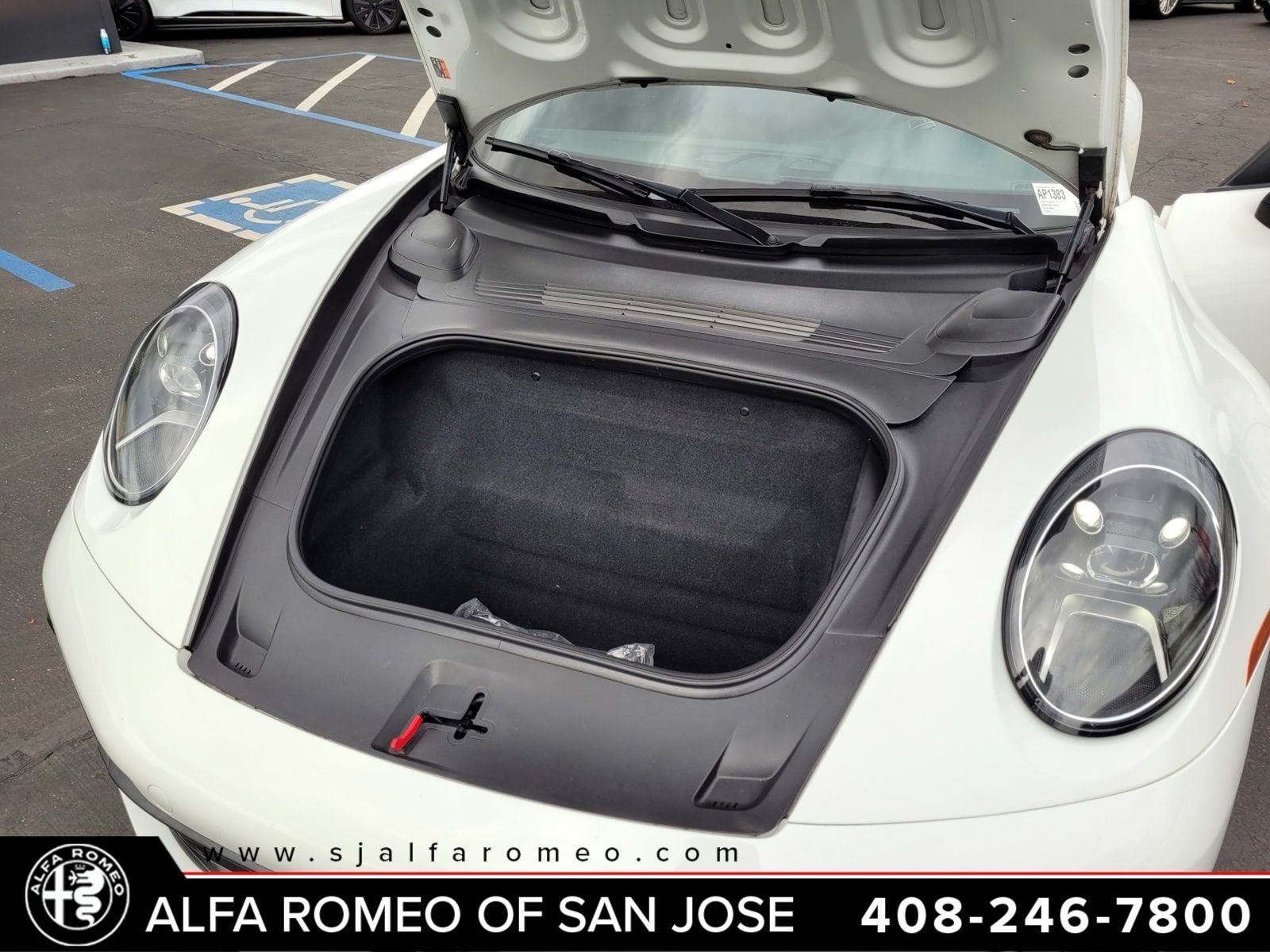 2020 Porsche 911 Carrera