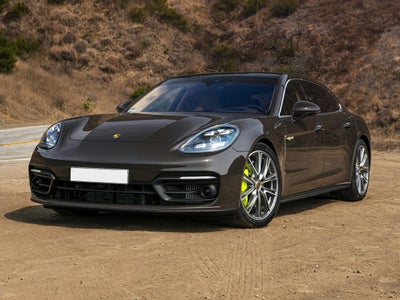 2022 Porsche Panamera E-Hybrid 4