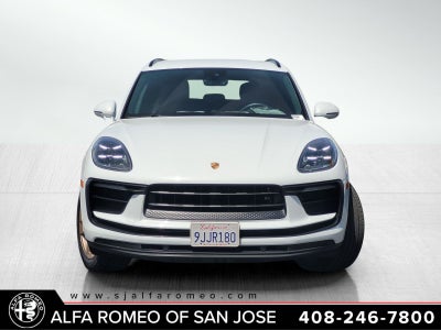 2022 Porsche Macan Base