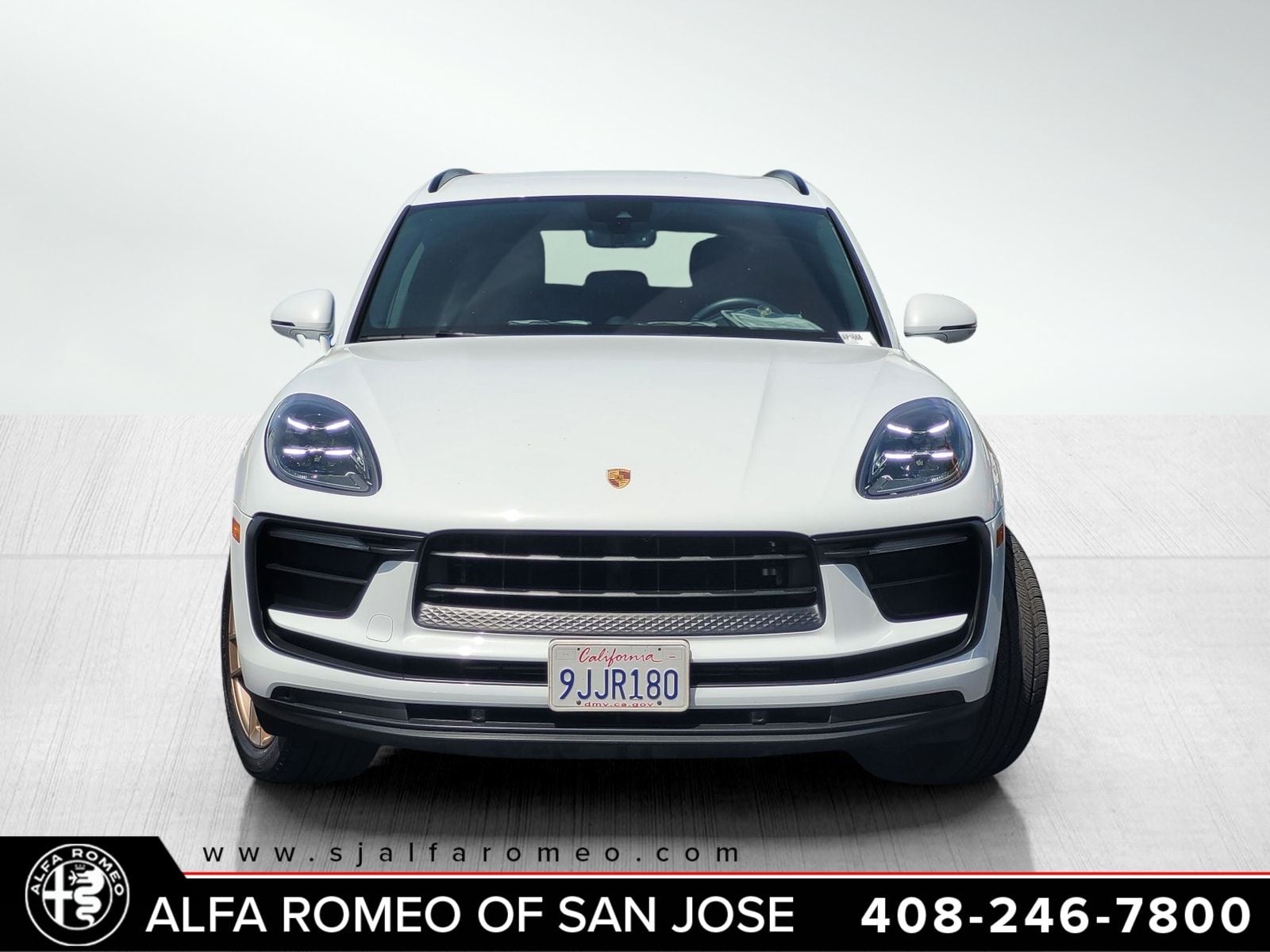 2022 Porsche Macan Base