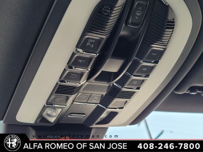 2022 Porsche Macan Base