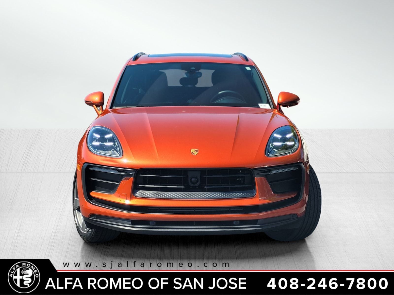 2022 Porsche Macan Base