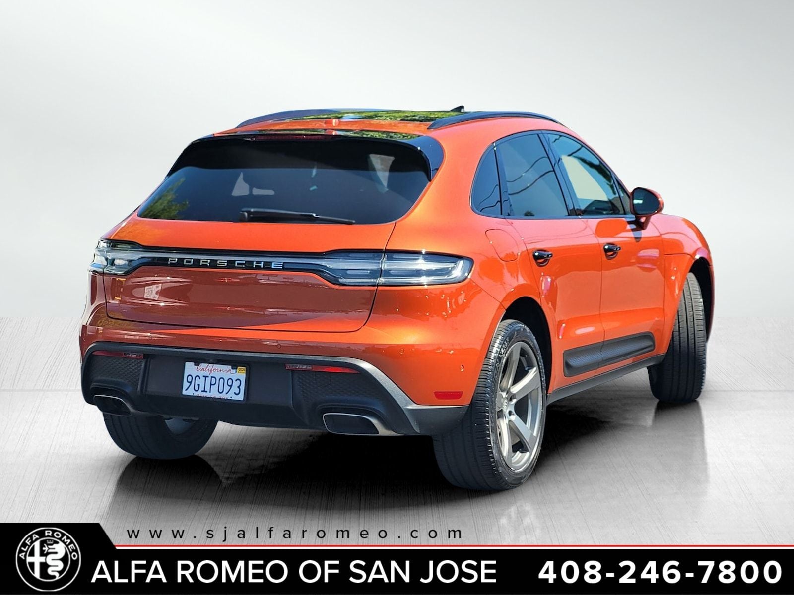 2022 Porsche Macan Base