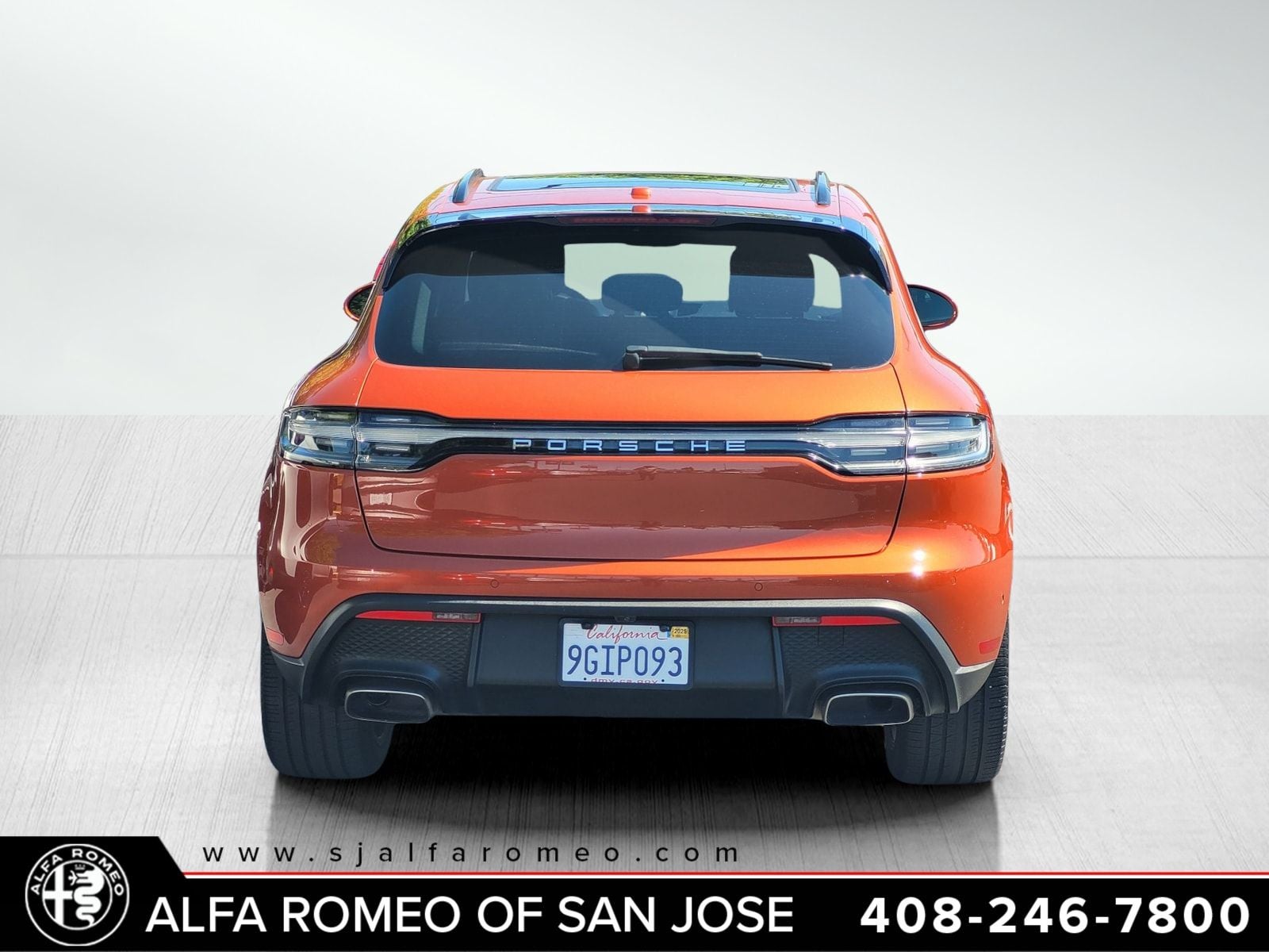 2022 Porsche Macan Base