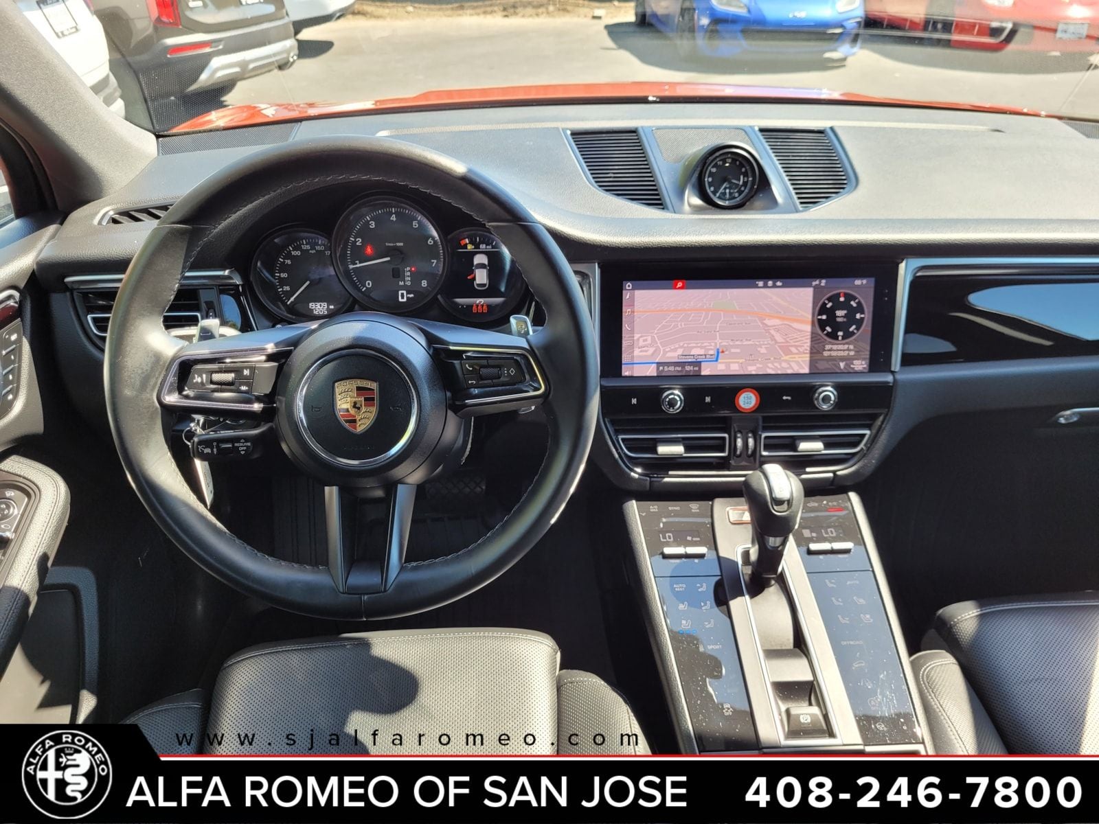 2022 Porsche Macan Base