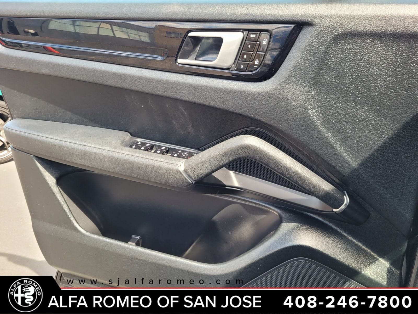 2020 Porsche Cayenne Base