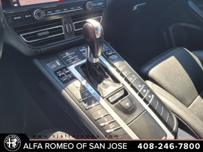 2020 Porsche Macan Turbo
