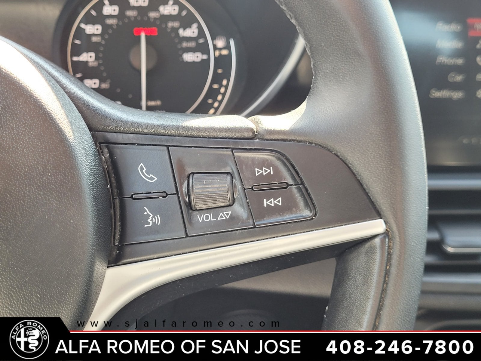 2017 Alfa Romeo Giulia Ti