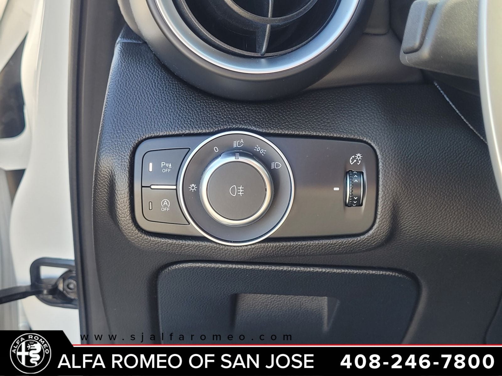 2024 Alfa Romeo Giulia Veloce