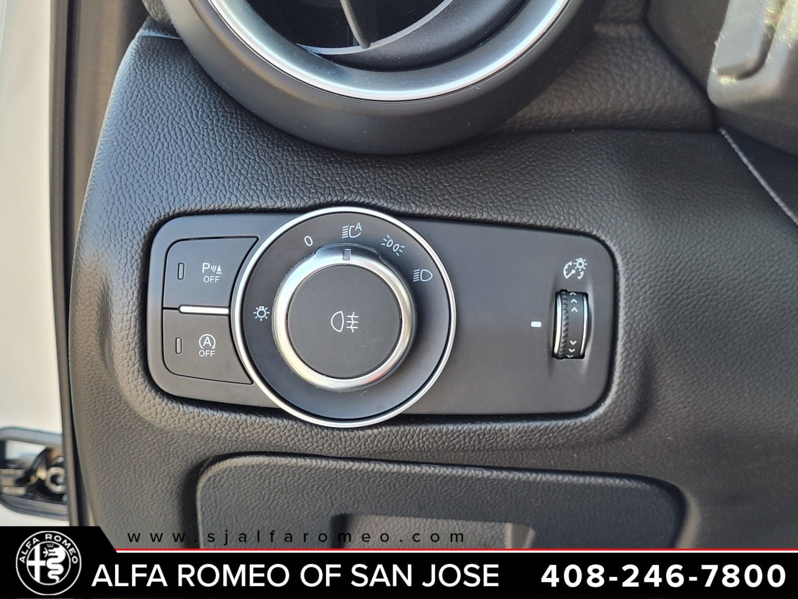 2024 Alfa Romeo Giulia Ti
