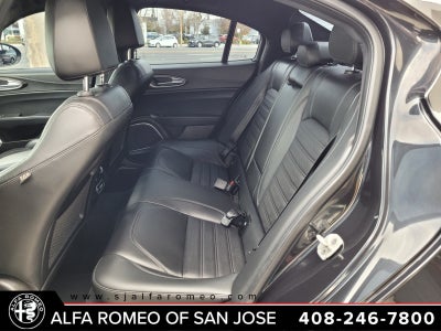 2022 Alfa Romeo Giulia Quadrifoglio