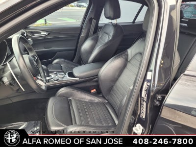 2022 Alfa Romeo Giulia Quadrifoglio