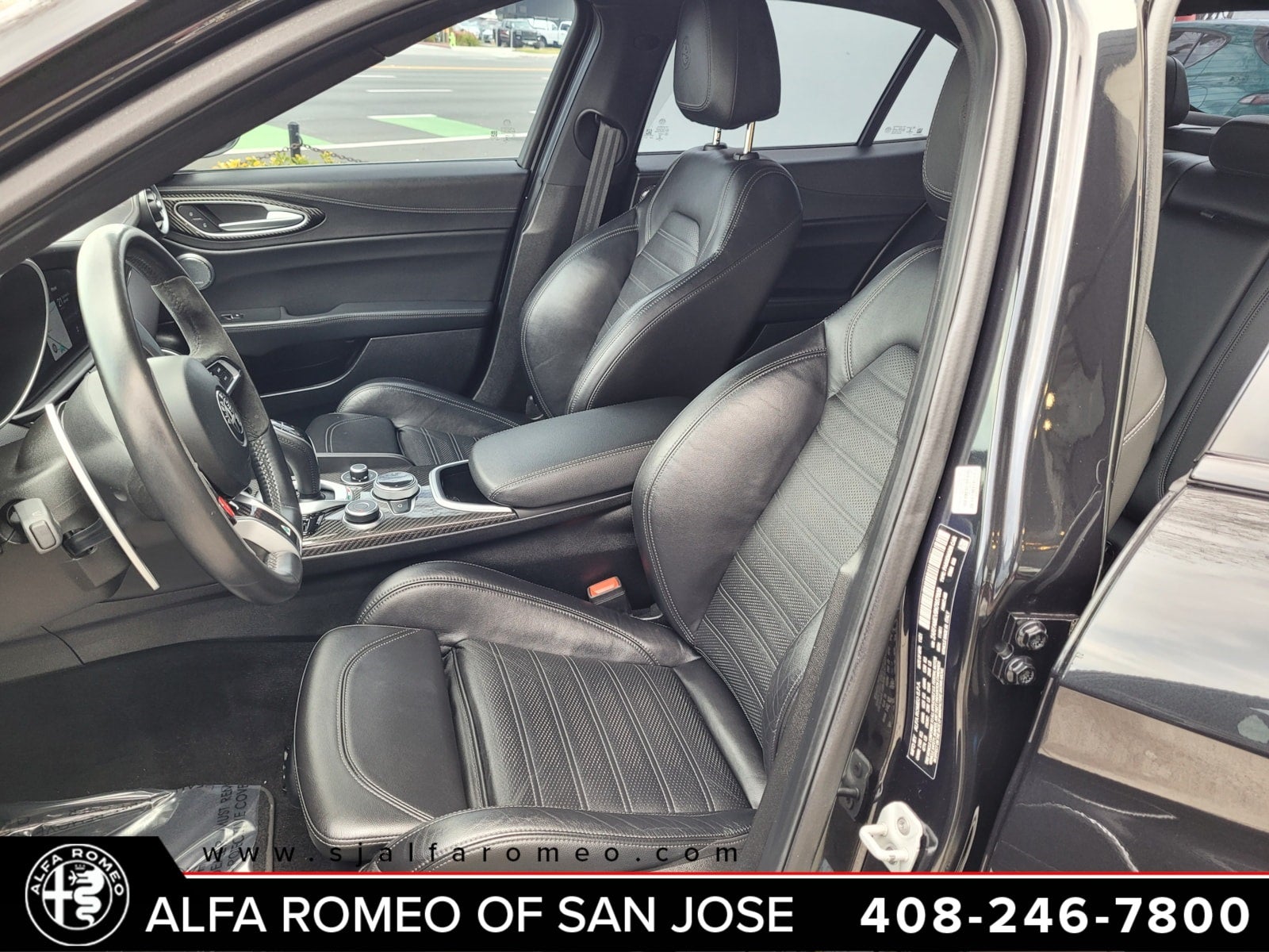 2022 Alfa Romeo Giulia Quadrifoglio