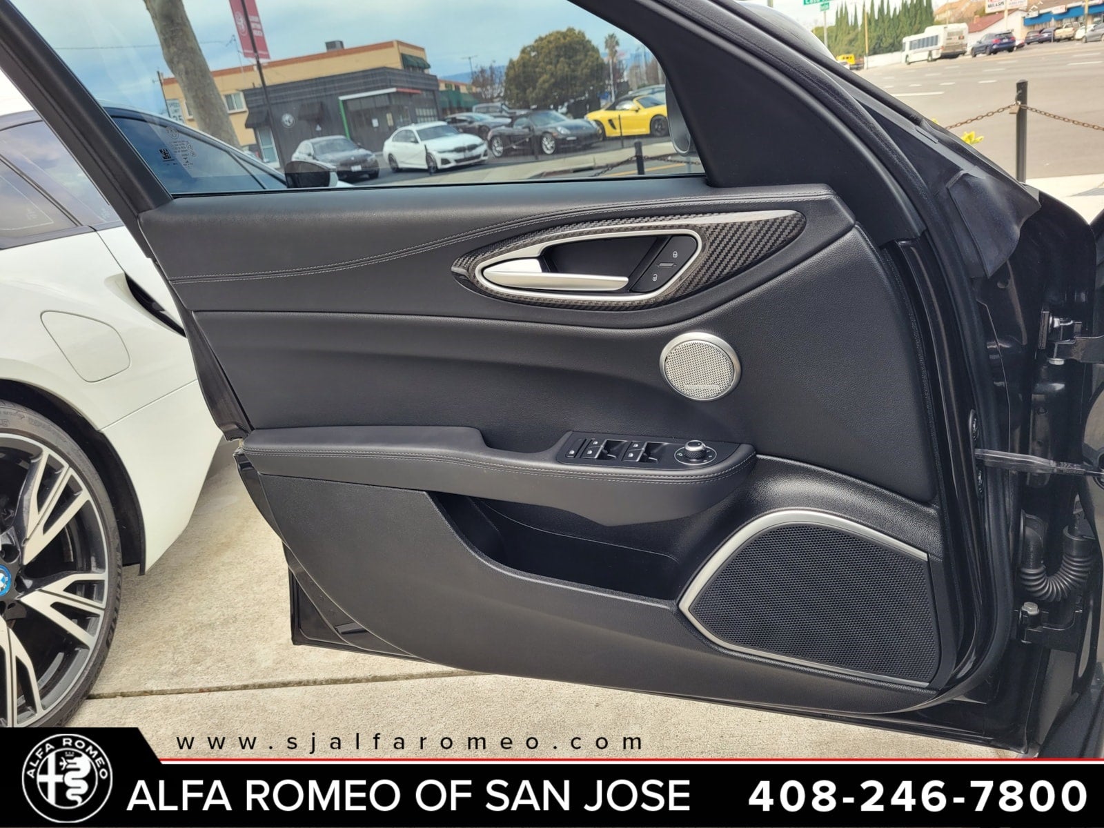 2022 Alfa Romeo Giulia Quadrifoglio