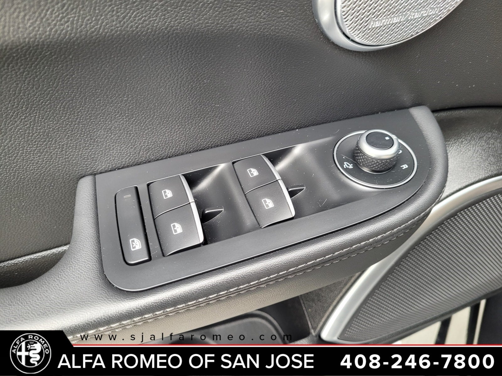 2022 Alfa Romeo Giulia Quadrifoglio