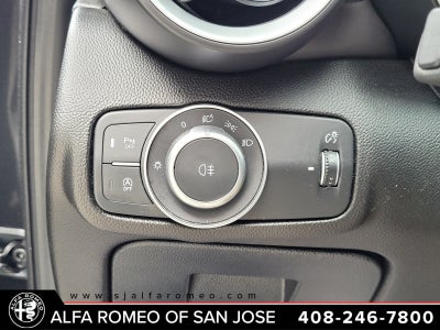 2022 Alfa Romeo Giulia Quadrifoglio