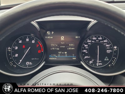 2022 Alfa Romeo Giulia Quadrifoglio