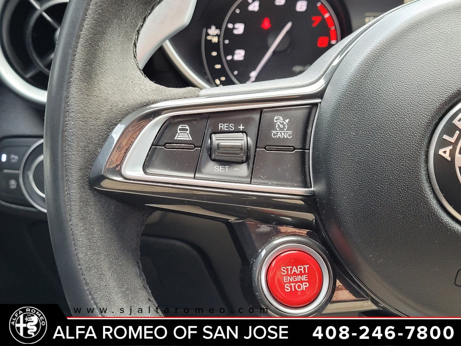 2022 Alfa Romeo Giulia Quadrifoglio