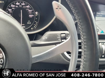 2022 Alfa Romeo Giulia Quadrifoglio