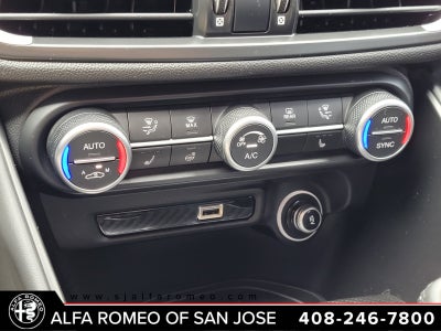 2022 Alfa Romeo Giulia Quadrifoglio