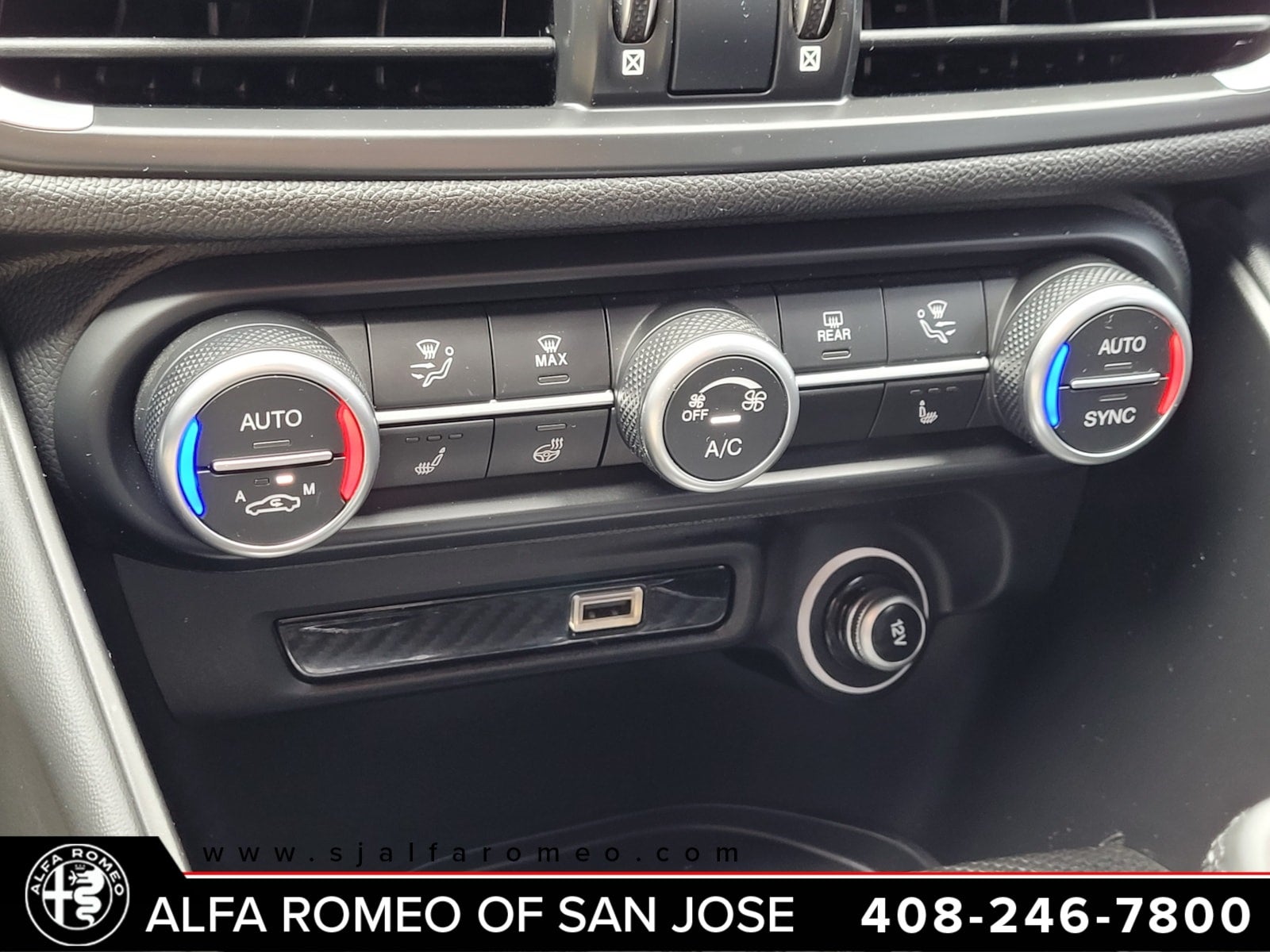 2022 Alfa Romeo Giulia Quadrifoglio