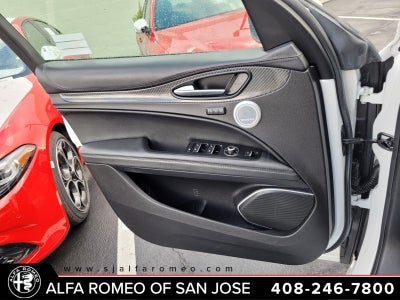 2018 Alfa Romeo Stelvio Quadrifoglio