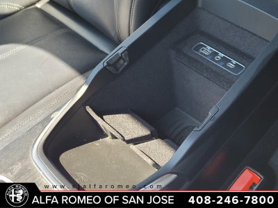 2020 Alfa Romeo Stelvio Base