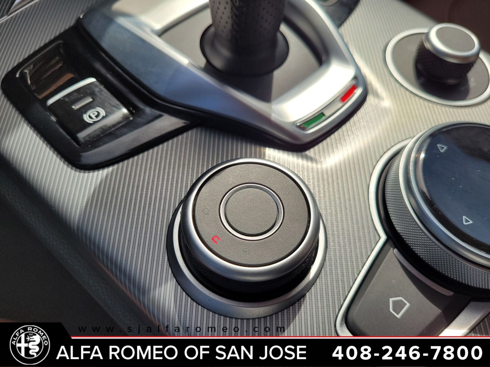 2024 Alfa Romeo Stelvio Ti